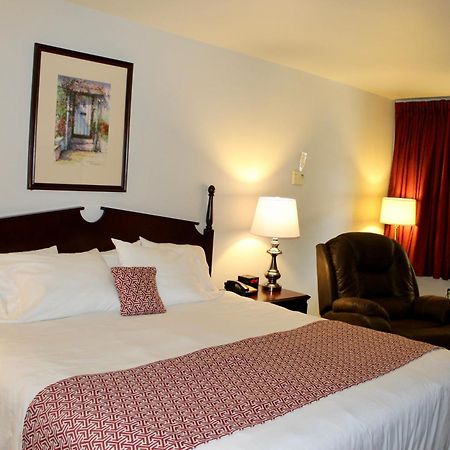 The Chalet Motel Mequon Esterno foto
