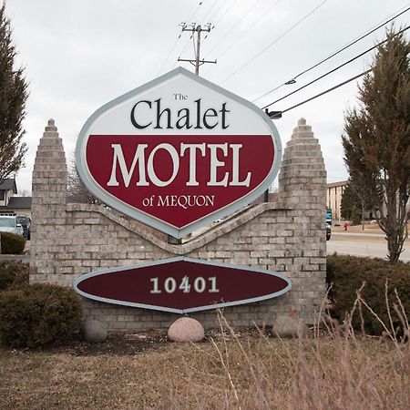 The Chalet Motel Mequon Esterno foto