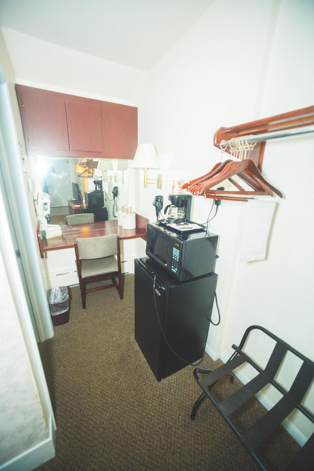The Chalet Motel Mequon Esterno foto