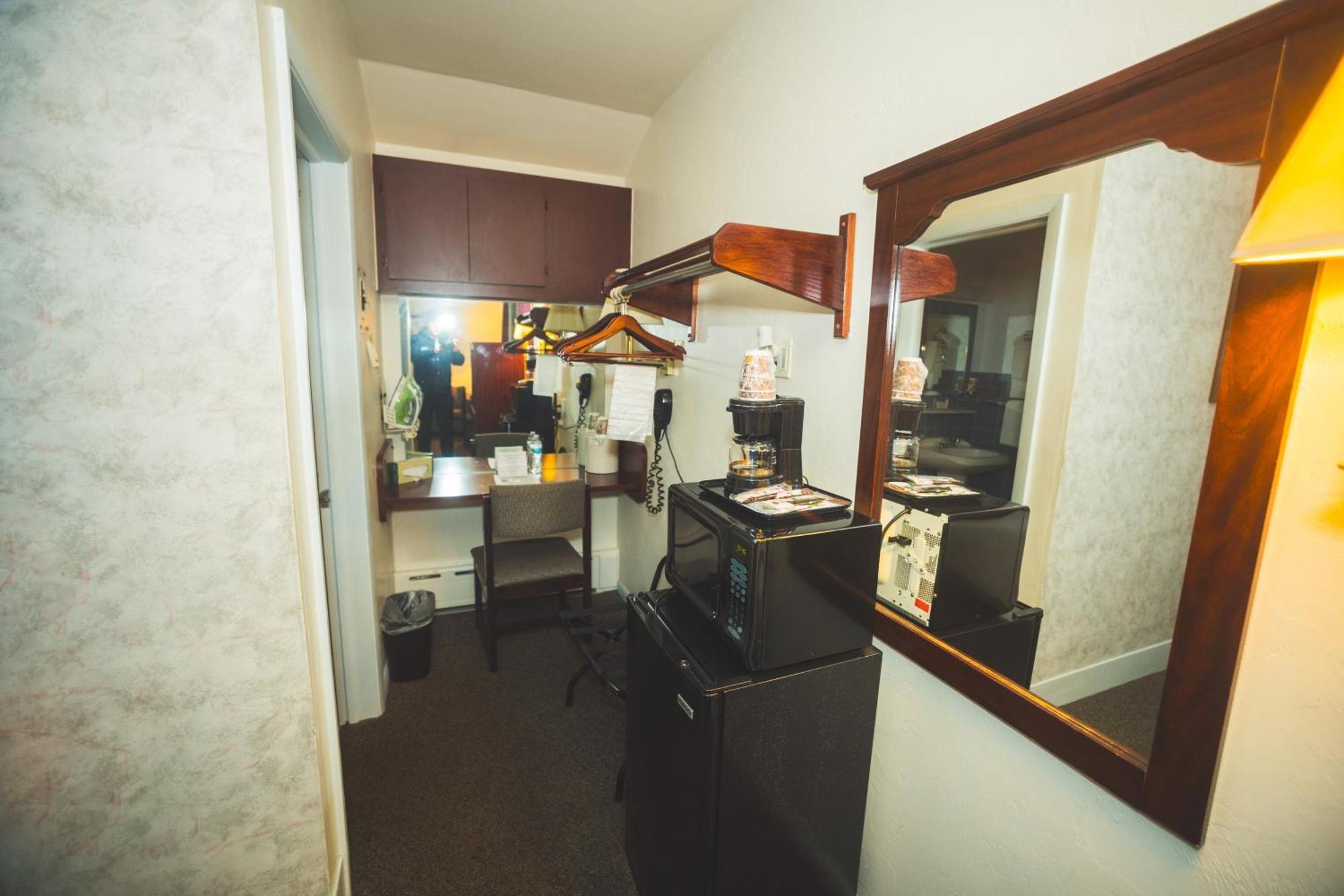 The Chalet Motel Mequon Esterno foto