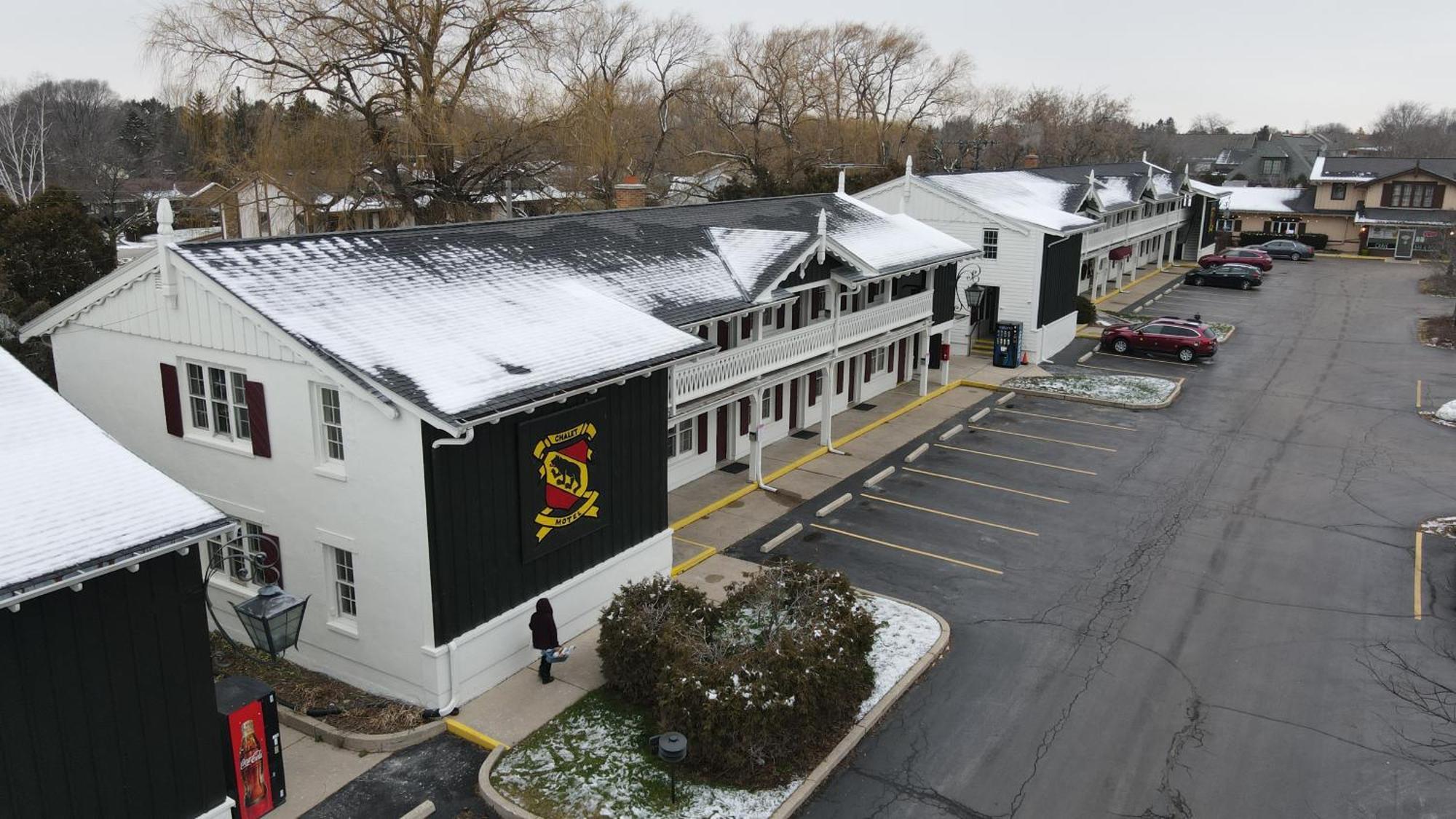 The Chalet Motel Mequon Esterno foto