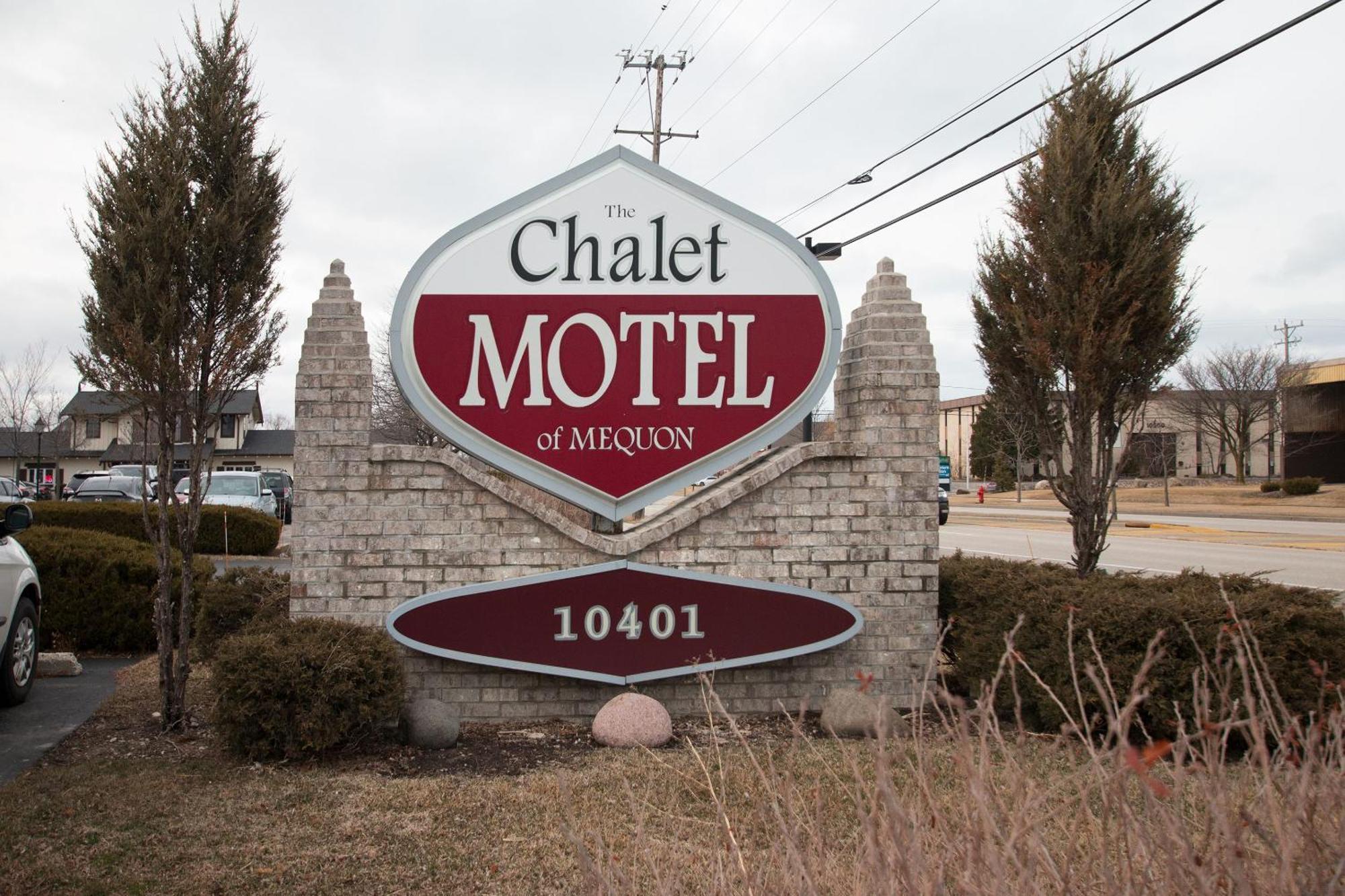The Chalet Motel Mequon Esterno foto